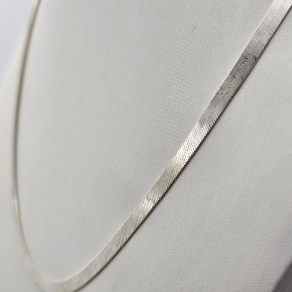 925 Italy VIOR Sterling Silver Dolphin Herringbone Reversible Necklace 16" - Picture 9 of 10